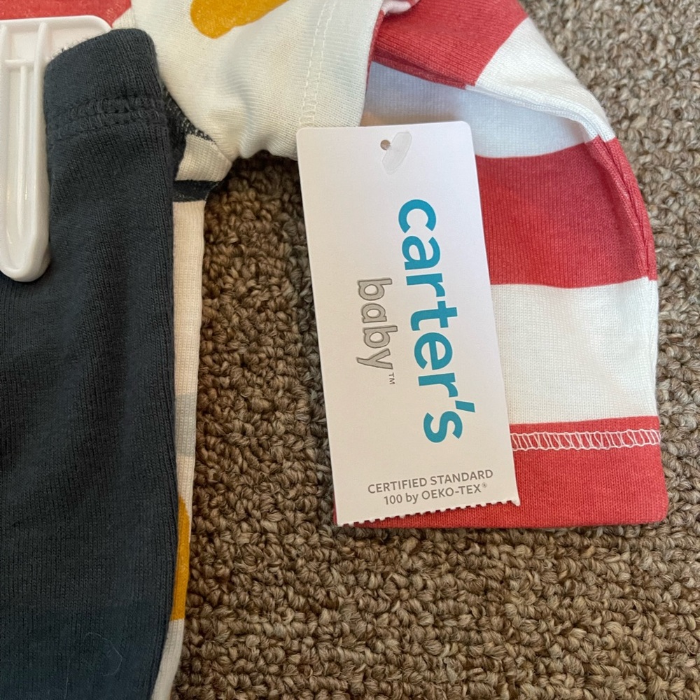 Carters 3-Piece Set - Picture 3 of 5